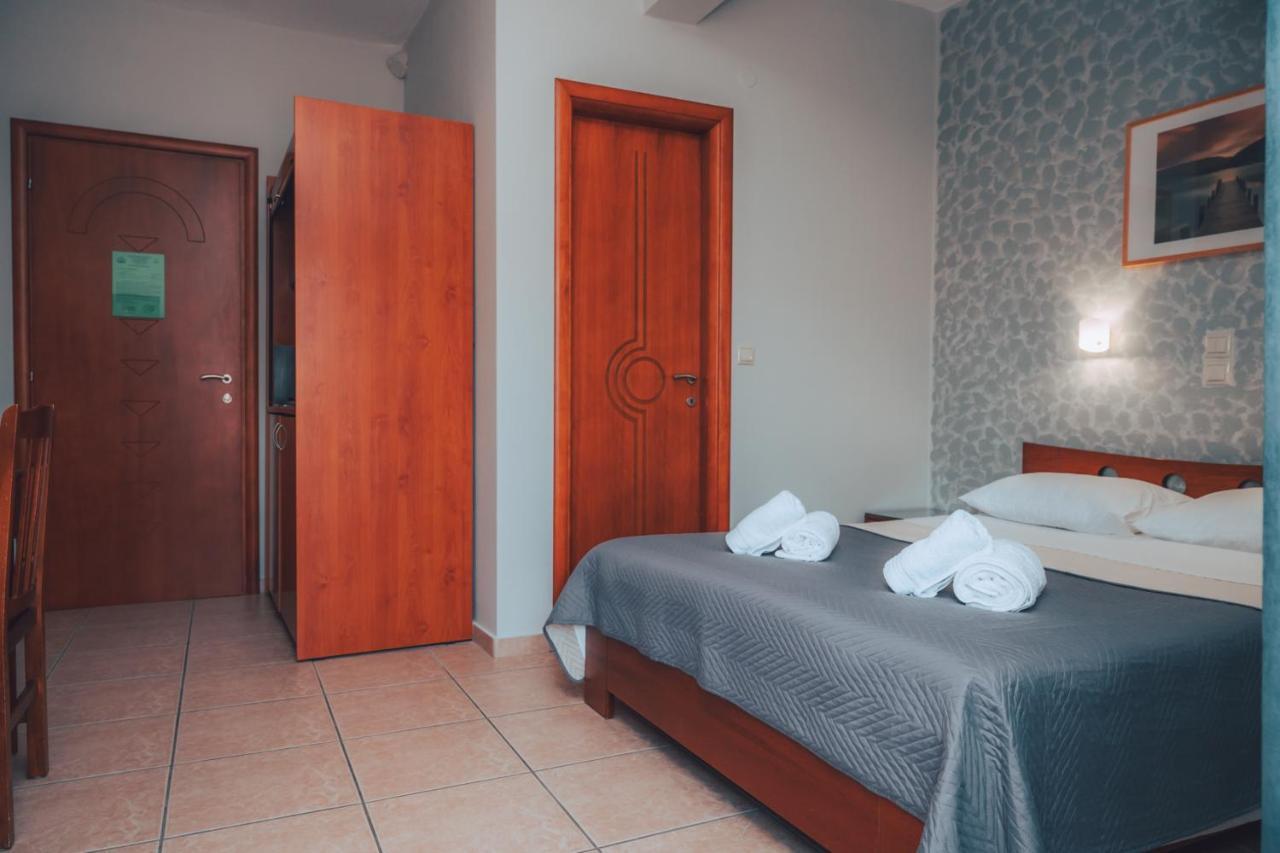 Dionysos Rooms Olympiaki Akti Exterior photo